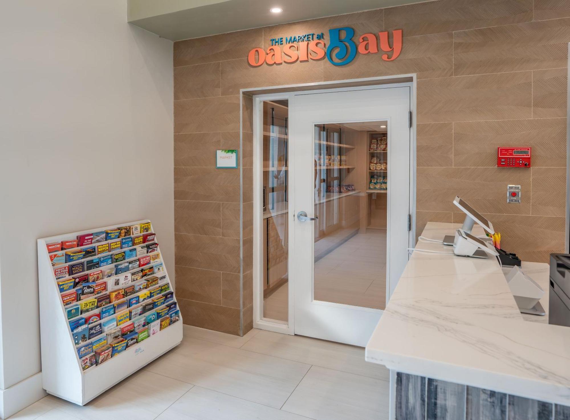 Oasis Bay Suites, Tampa, Busch Gardens, Usf Eksteriør bilde
